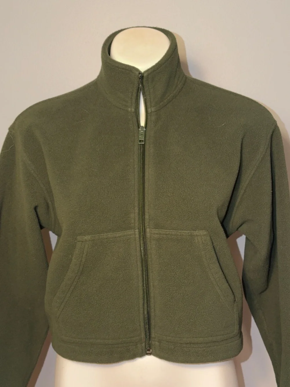 TNA Ladies Hunter Green Fleece Cropped Full Zip Jacket. X-small.